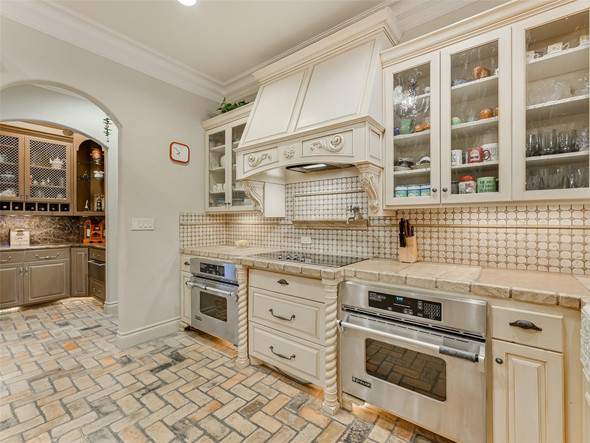 106 Elm CT