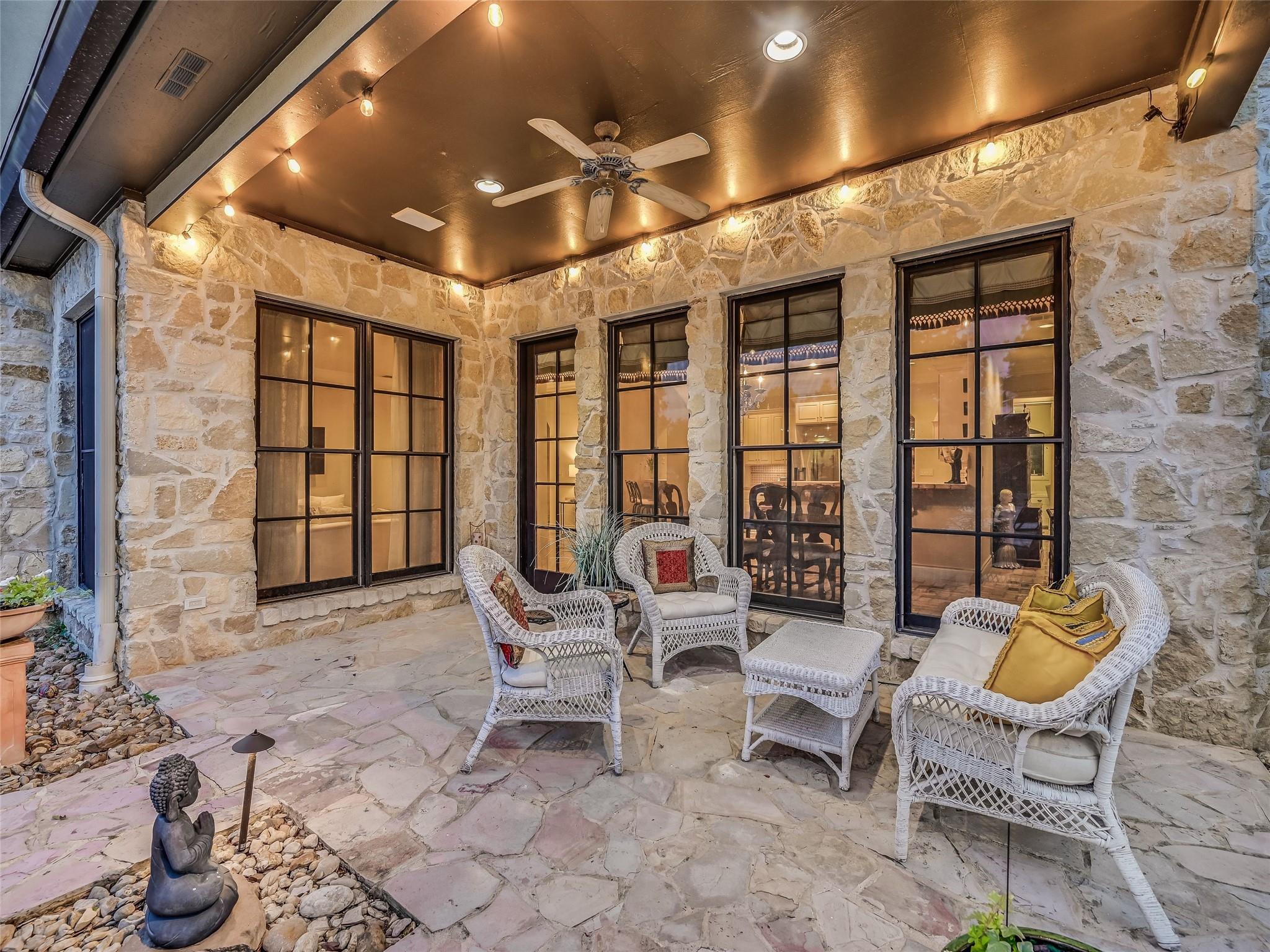 106 Elm CT
