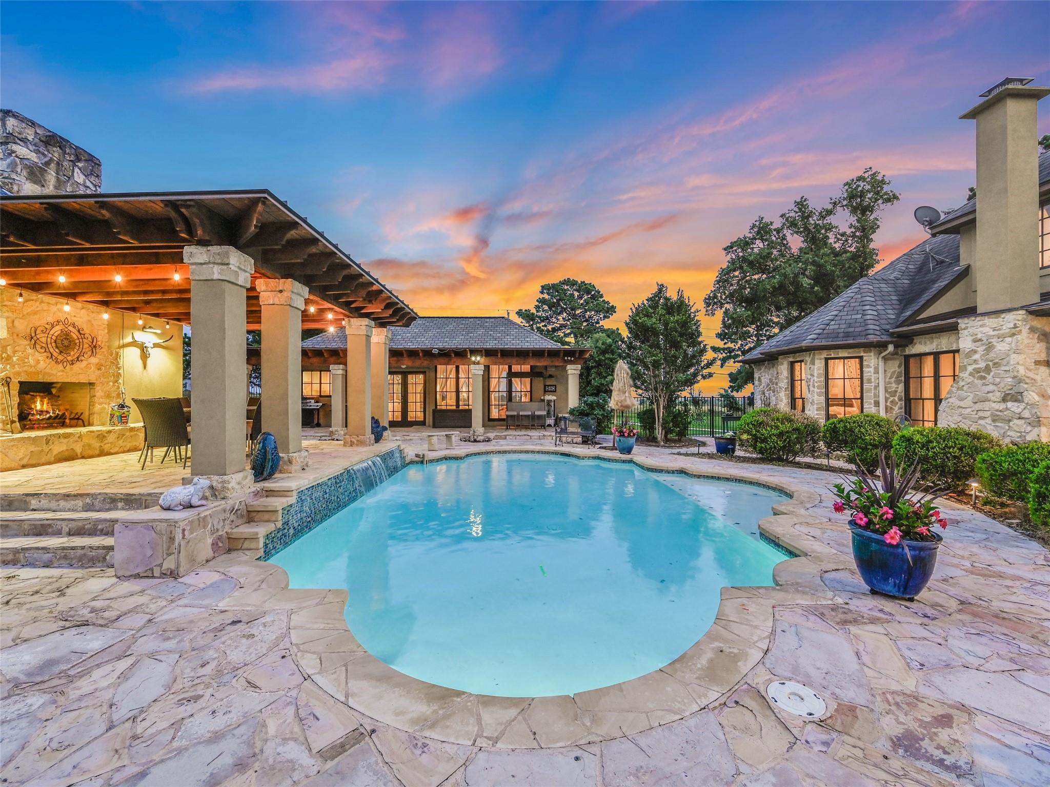 106 Elm CT