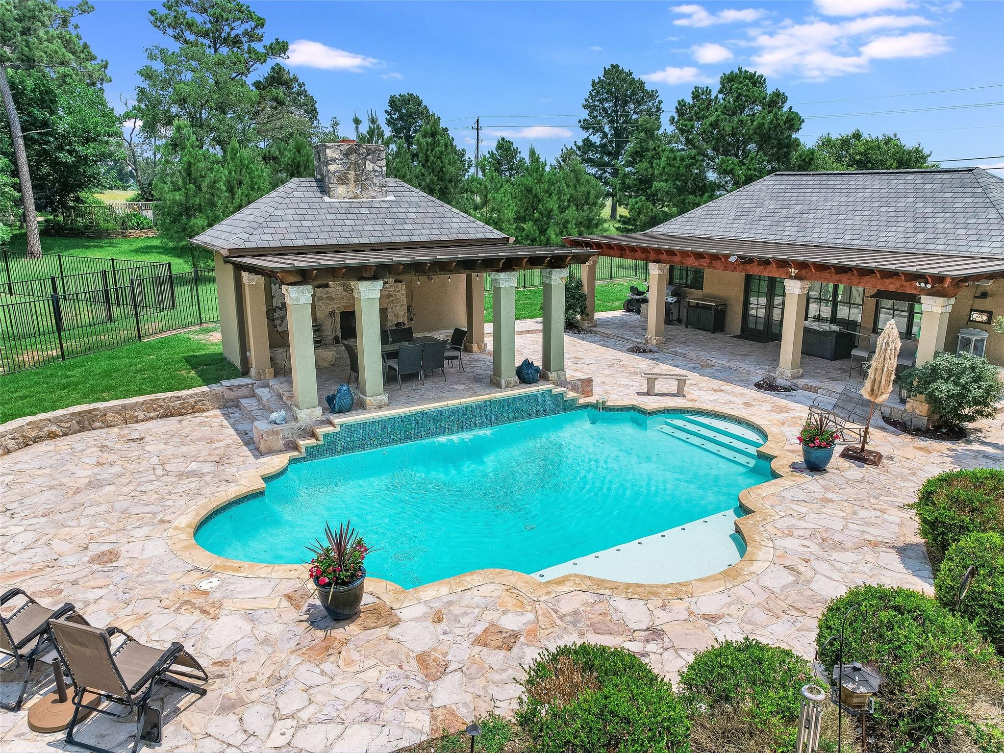 106 Elm CT