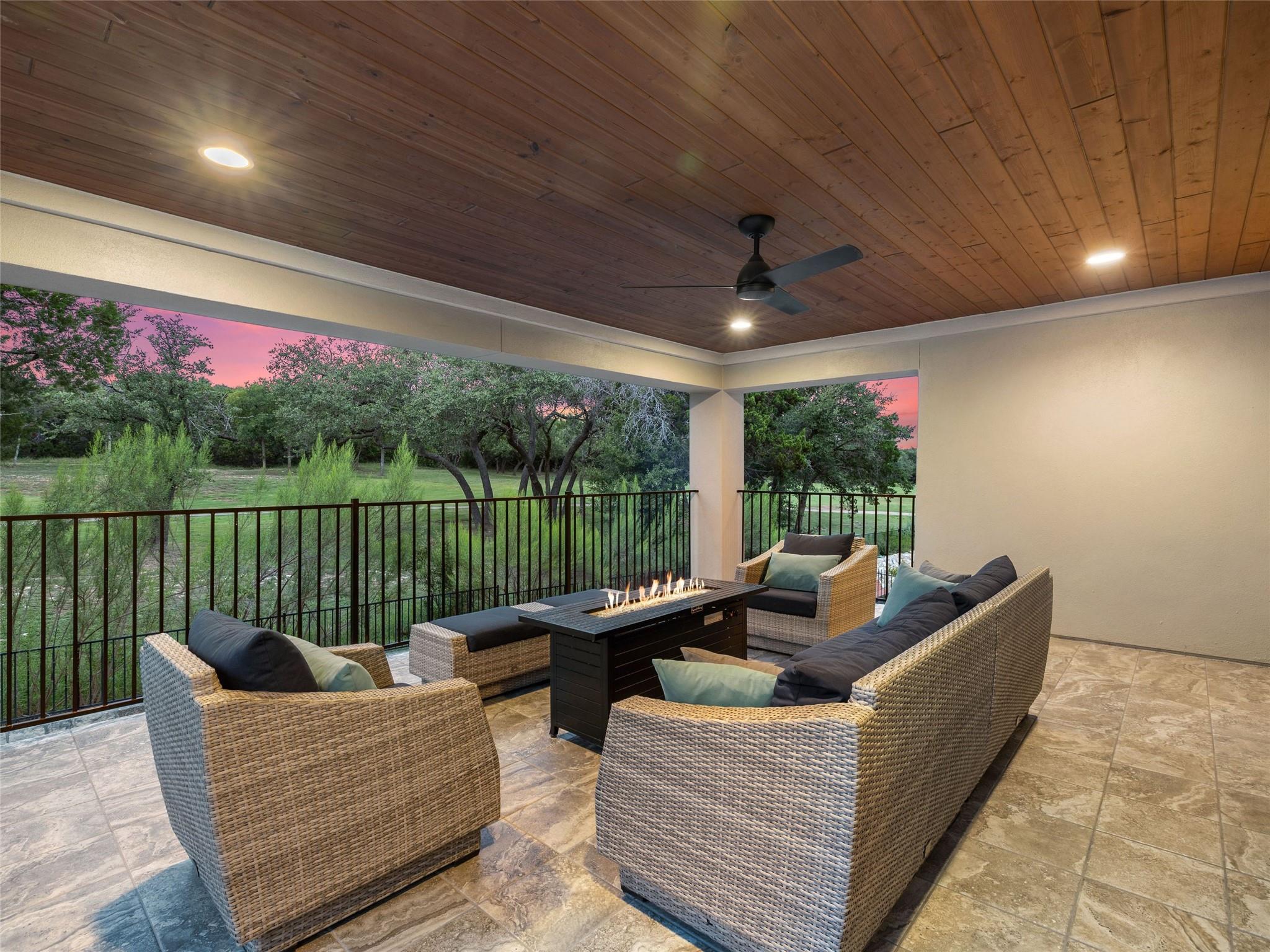 3417 Flat Iron CT