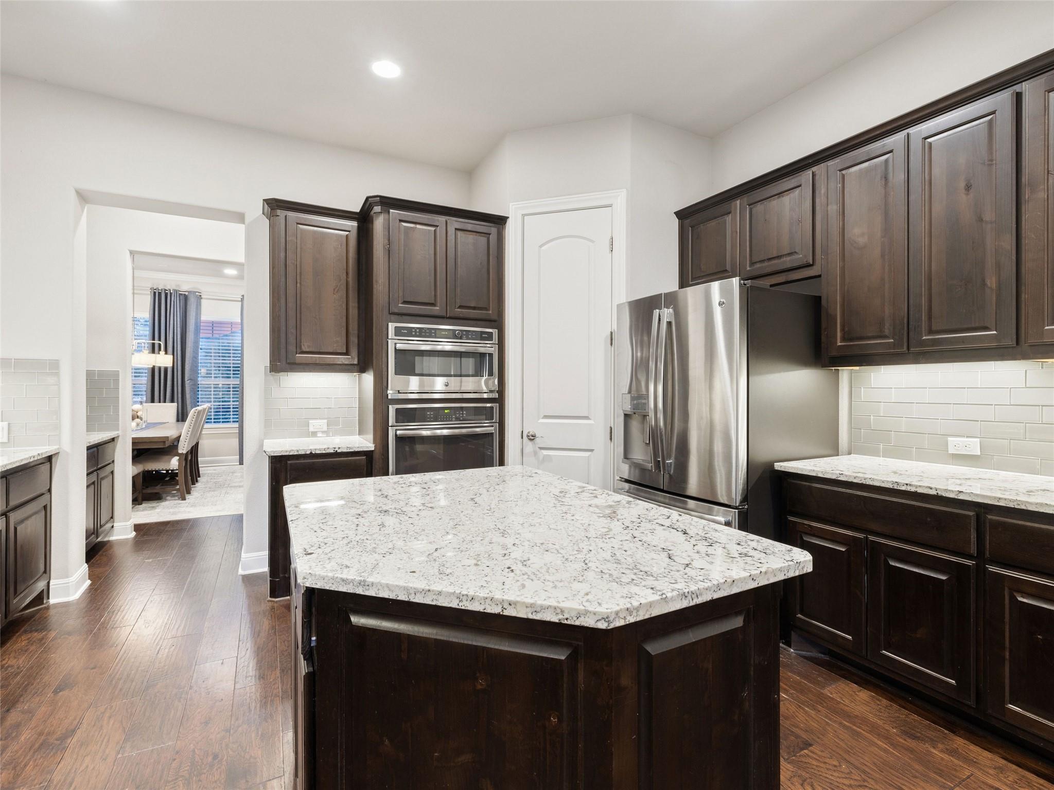 3417 Flat Iron CT