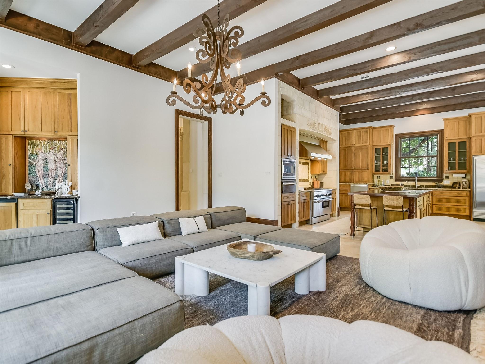 4511 ISLAND CV