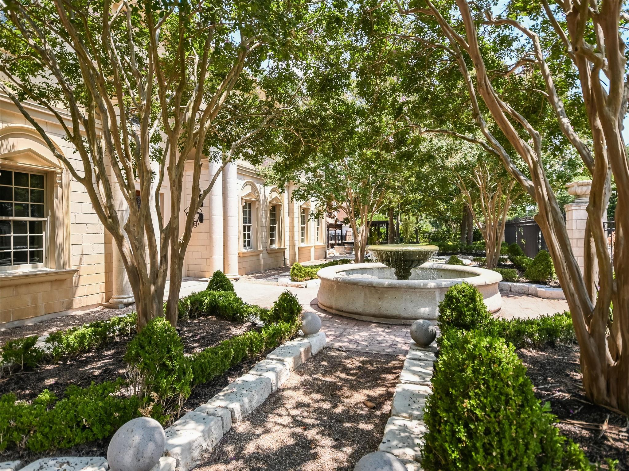 4511 ISLAND CV