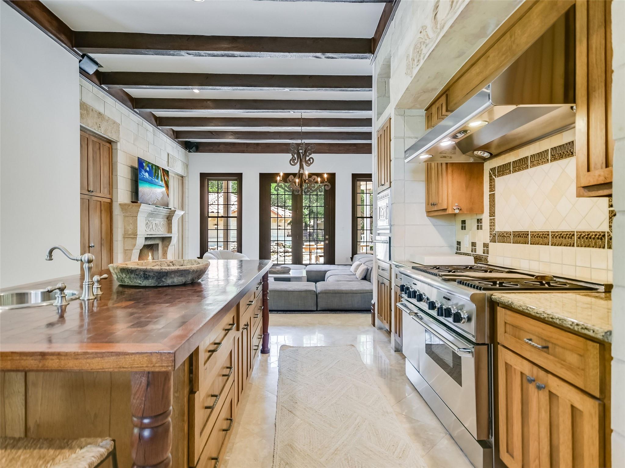 4511 ISLAND CV