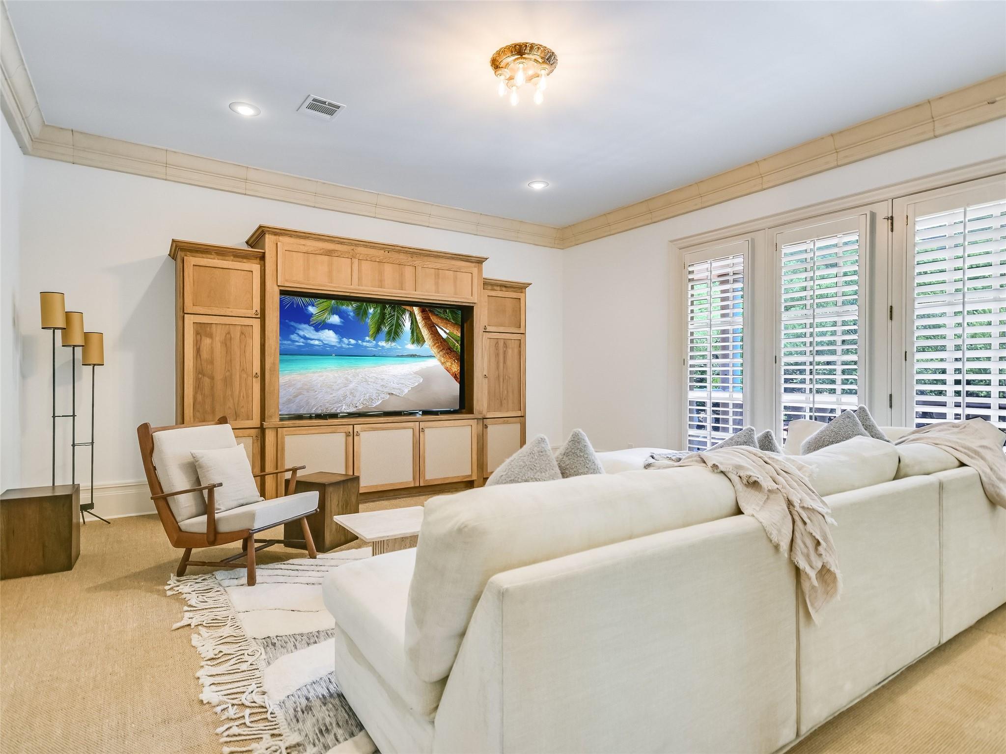 4511 ISLAND CV