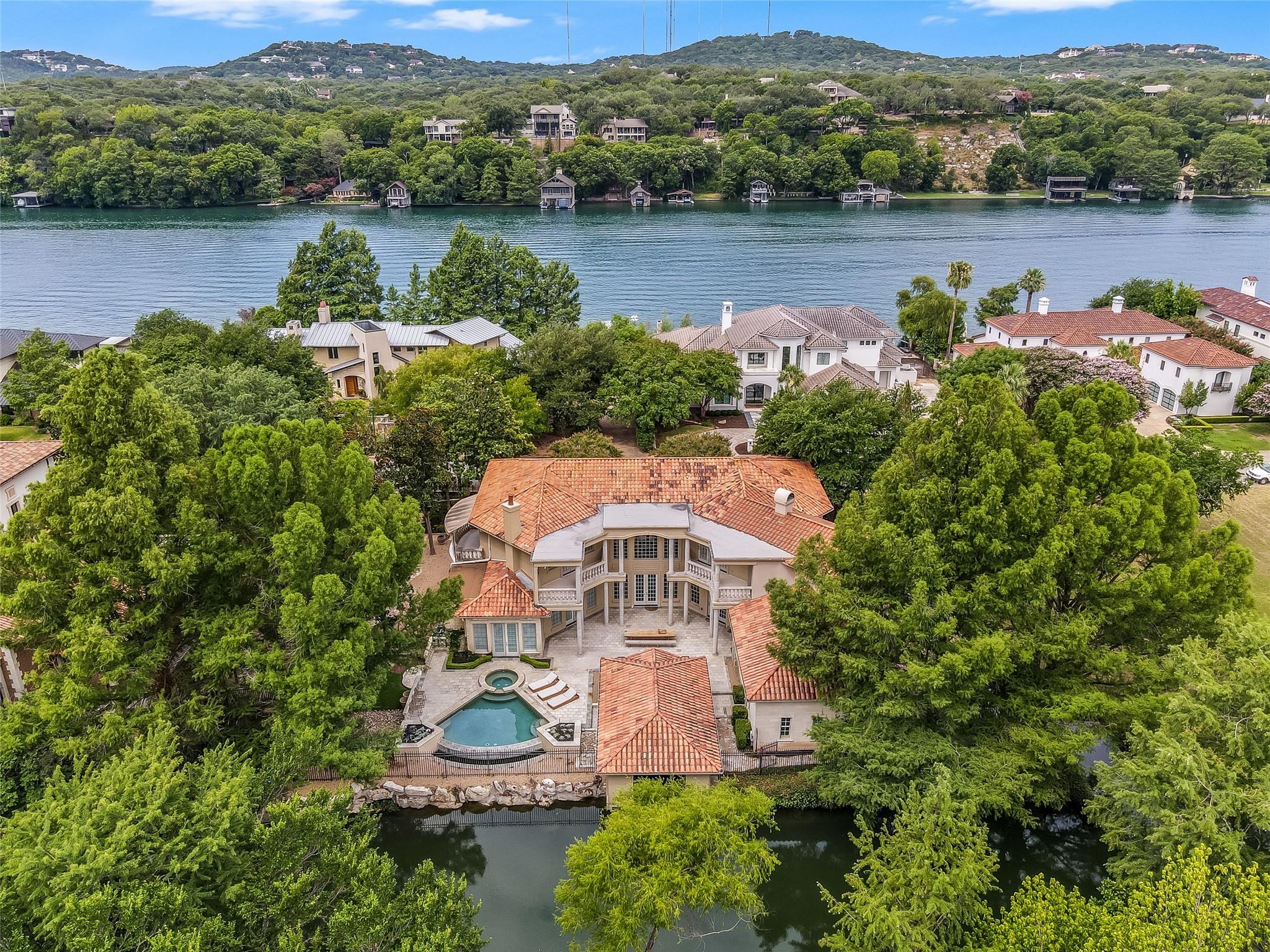 4511 ISLAND CV