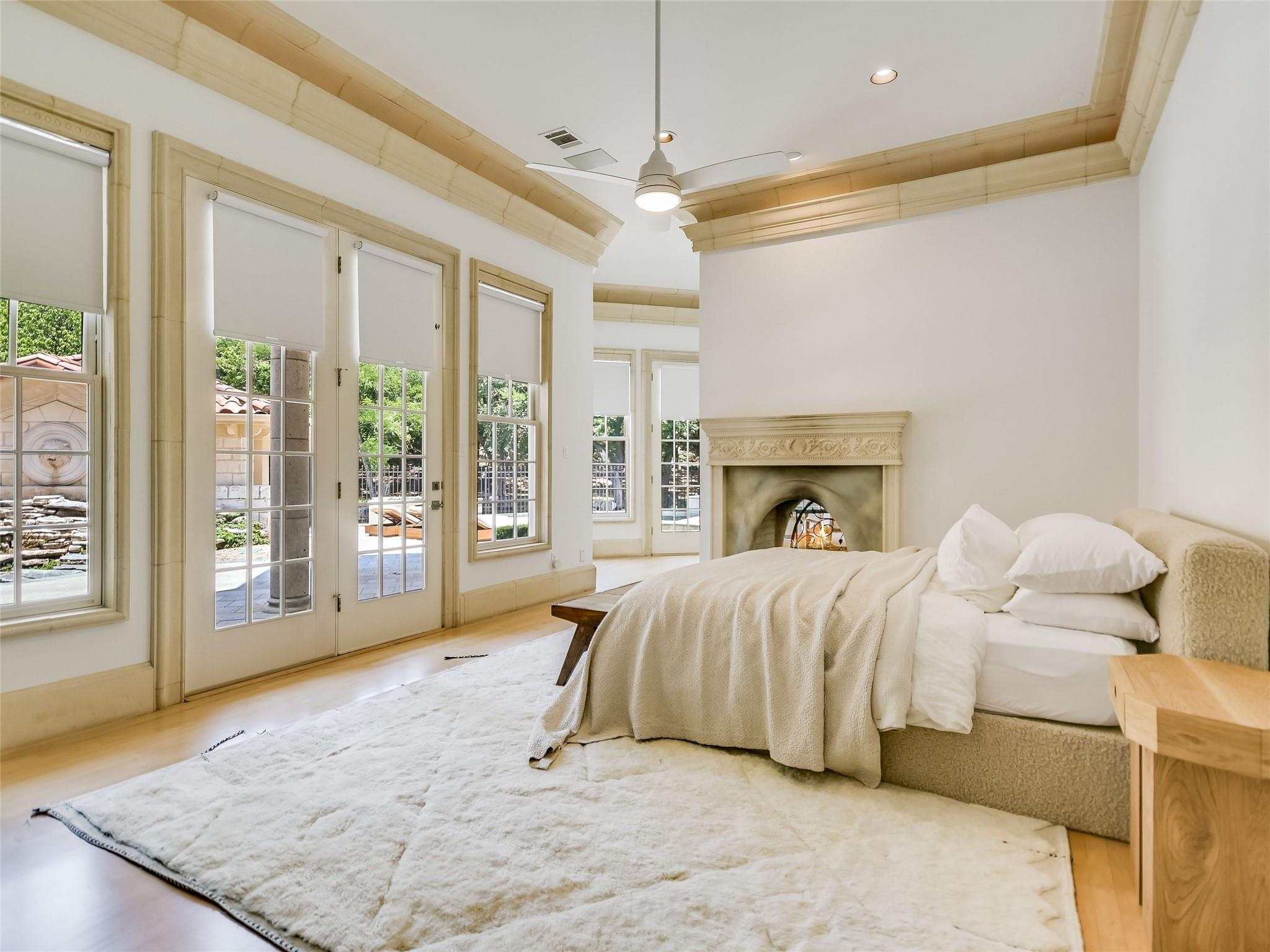 4511 ISLAND CV