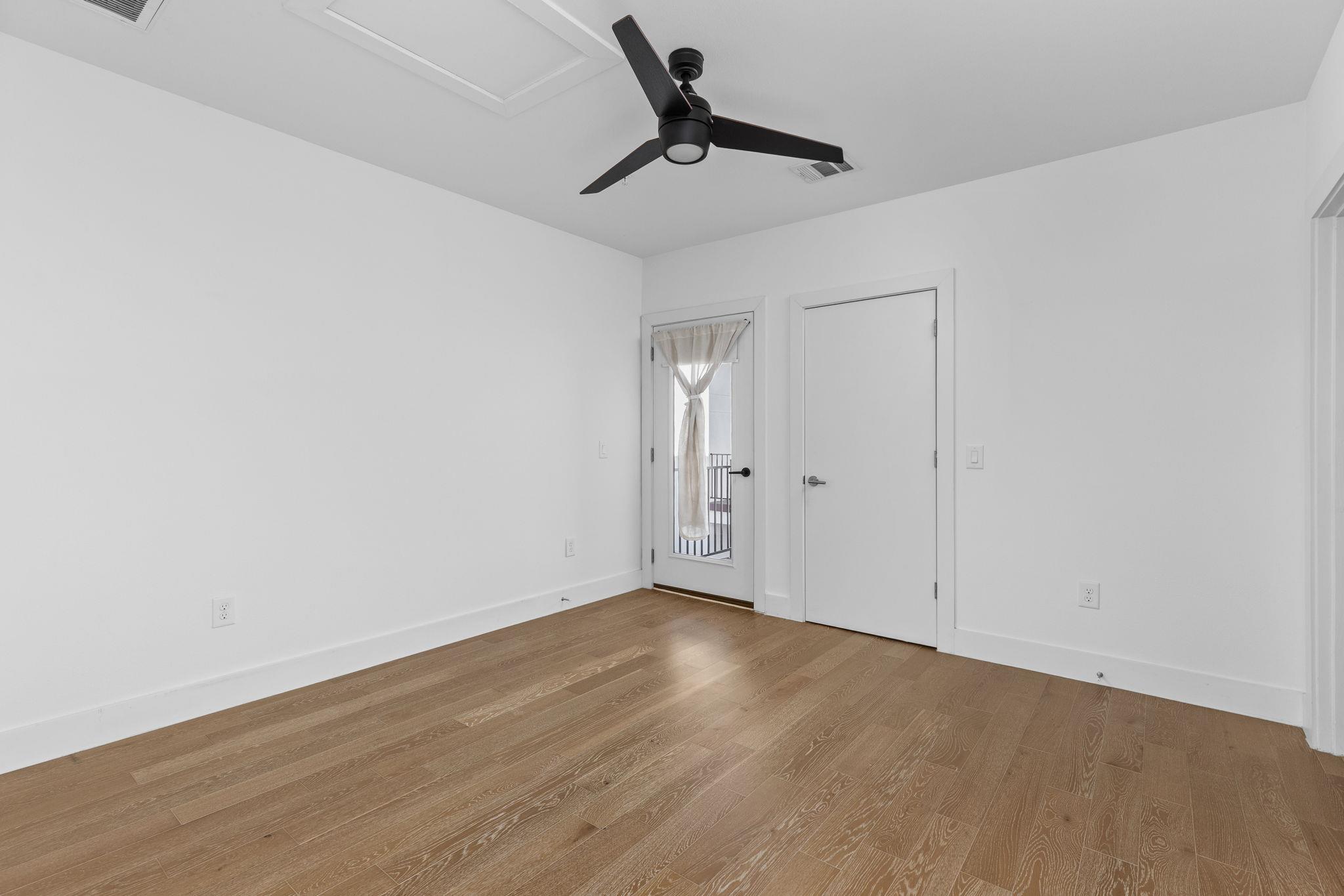 1128 Chicon ST # 200