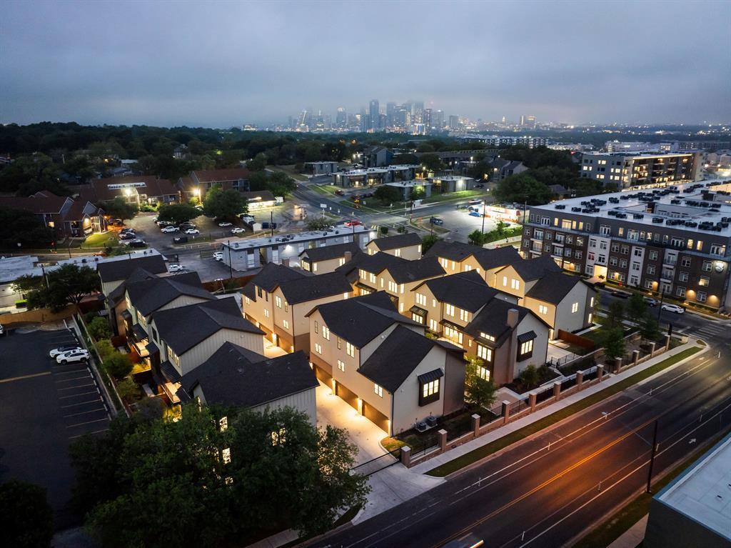 2209 Woodland Ave # 901