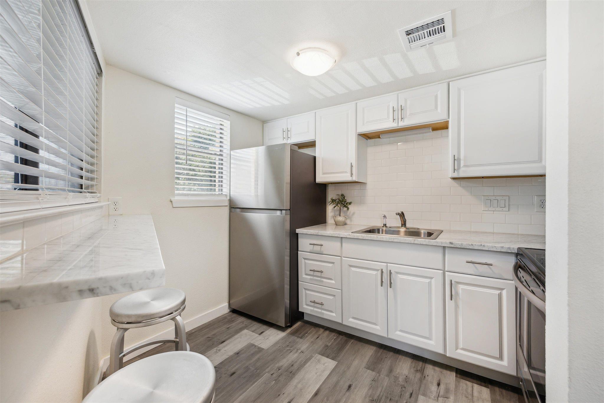 2500 Burleson RD # 200