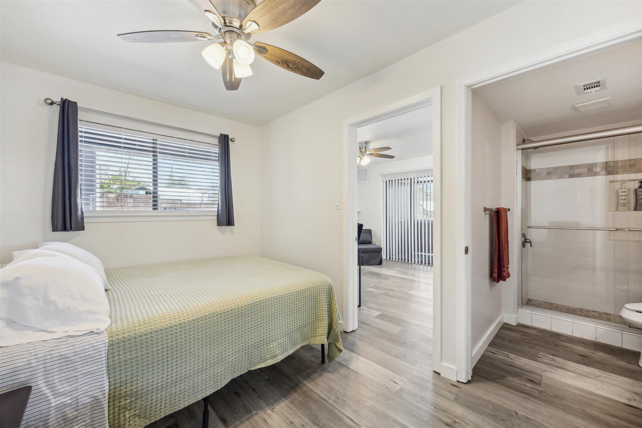 2500 Burleson RD # 200