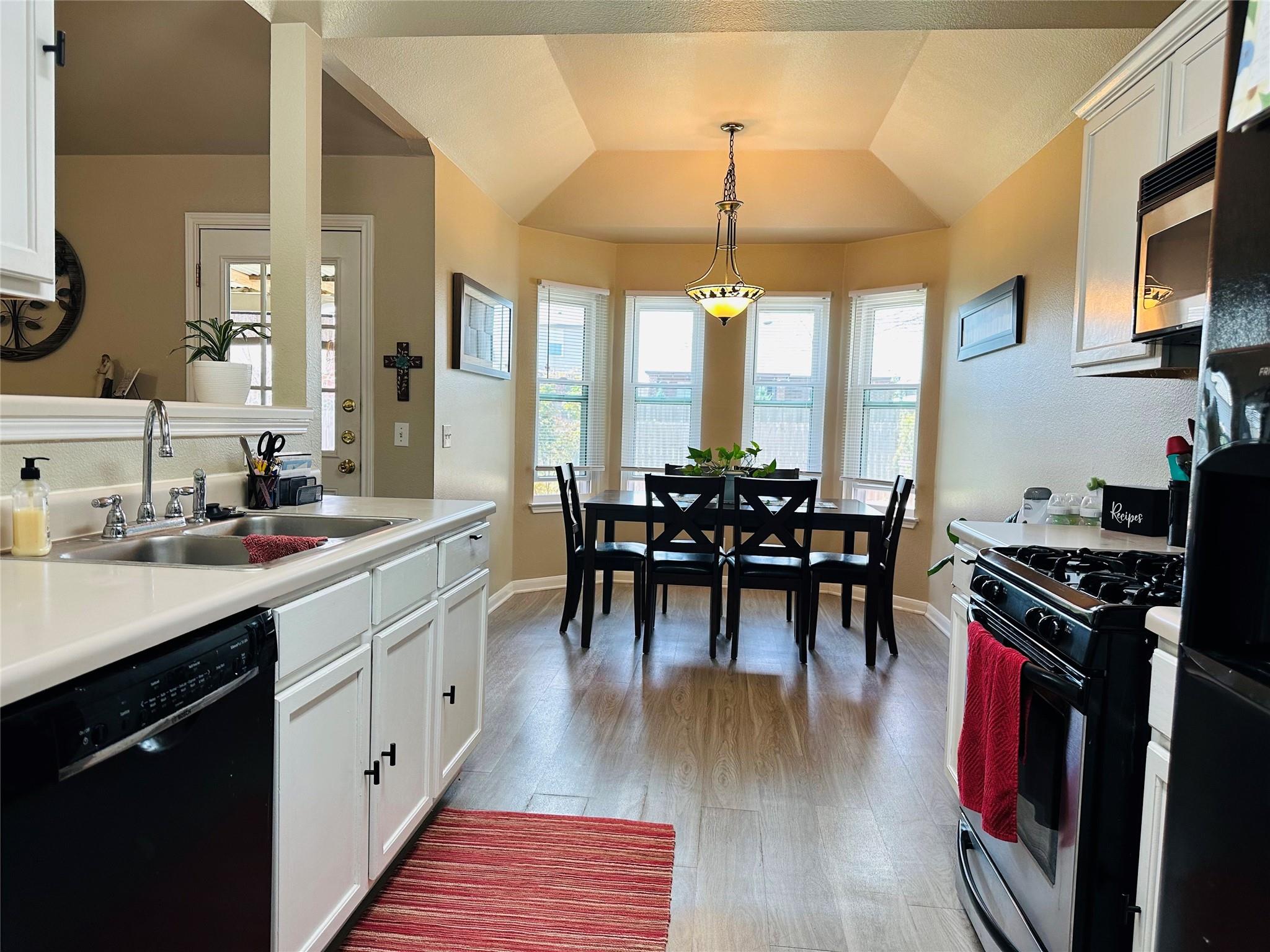 1311 Mason Creek BLVD