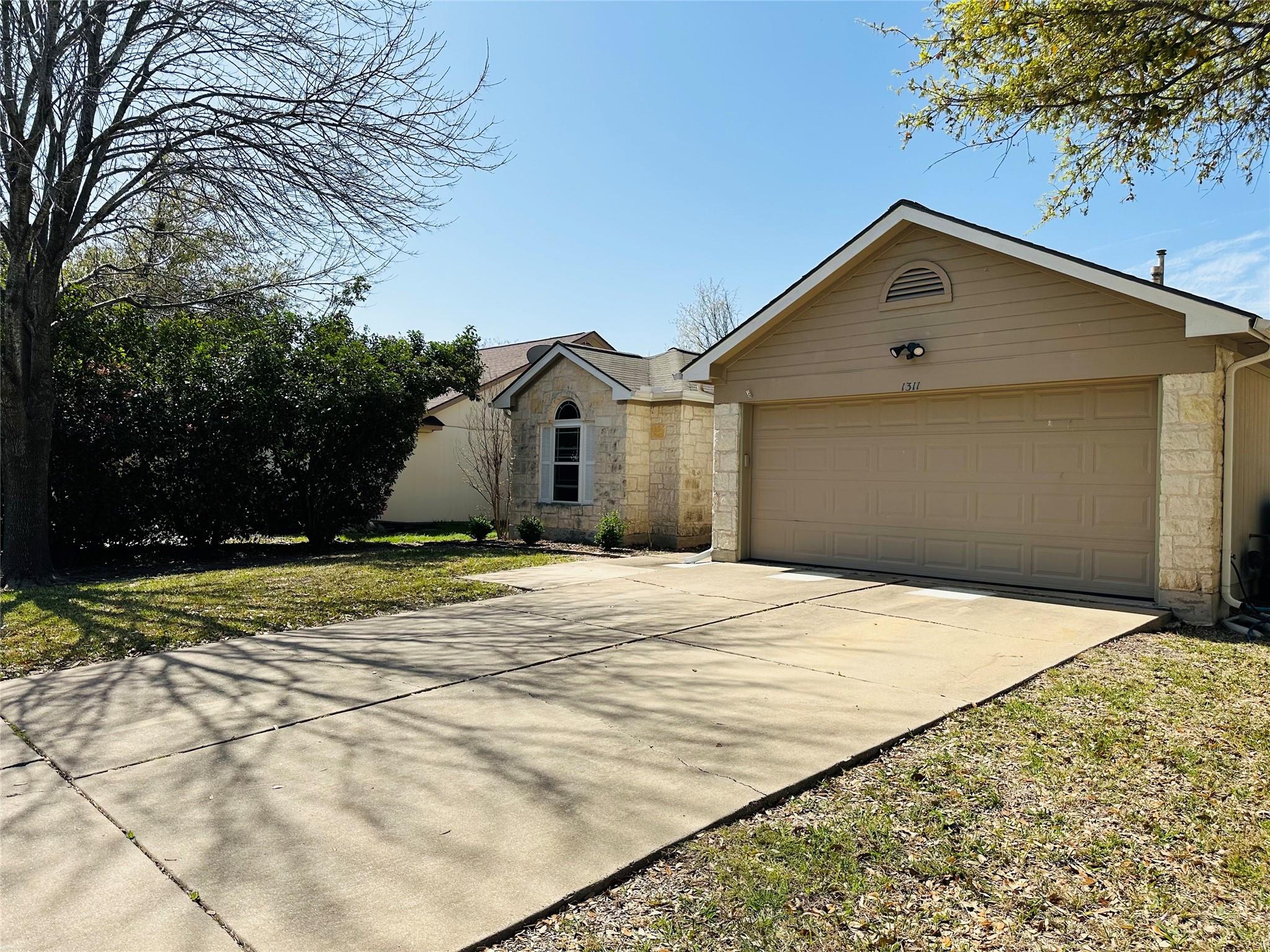 1311 Mason Creek BLVD