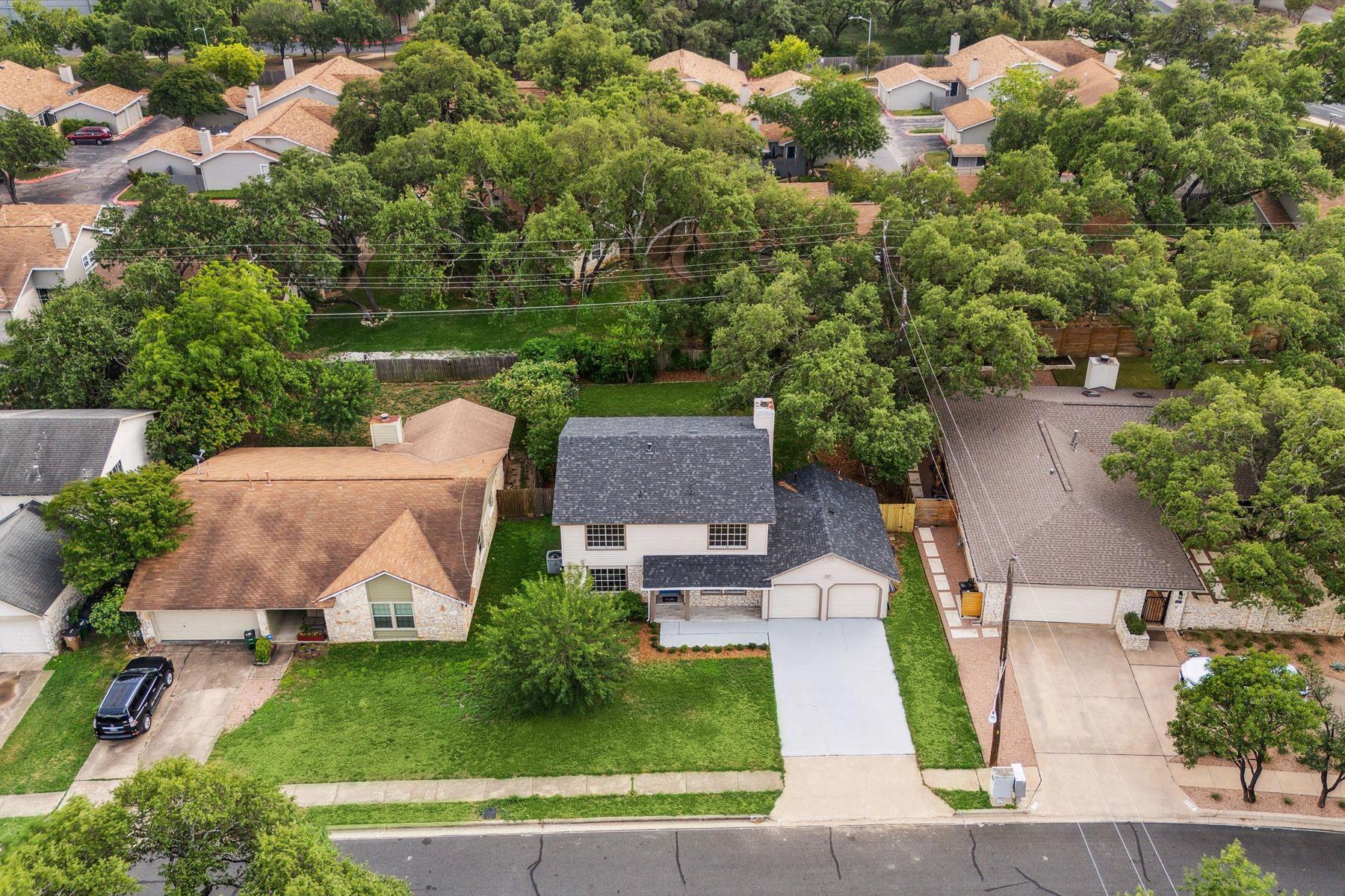 4525 Langtry LN
