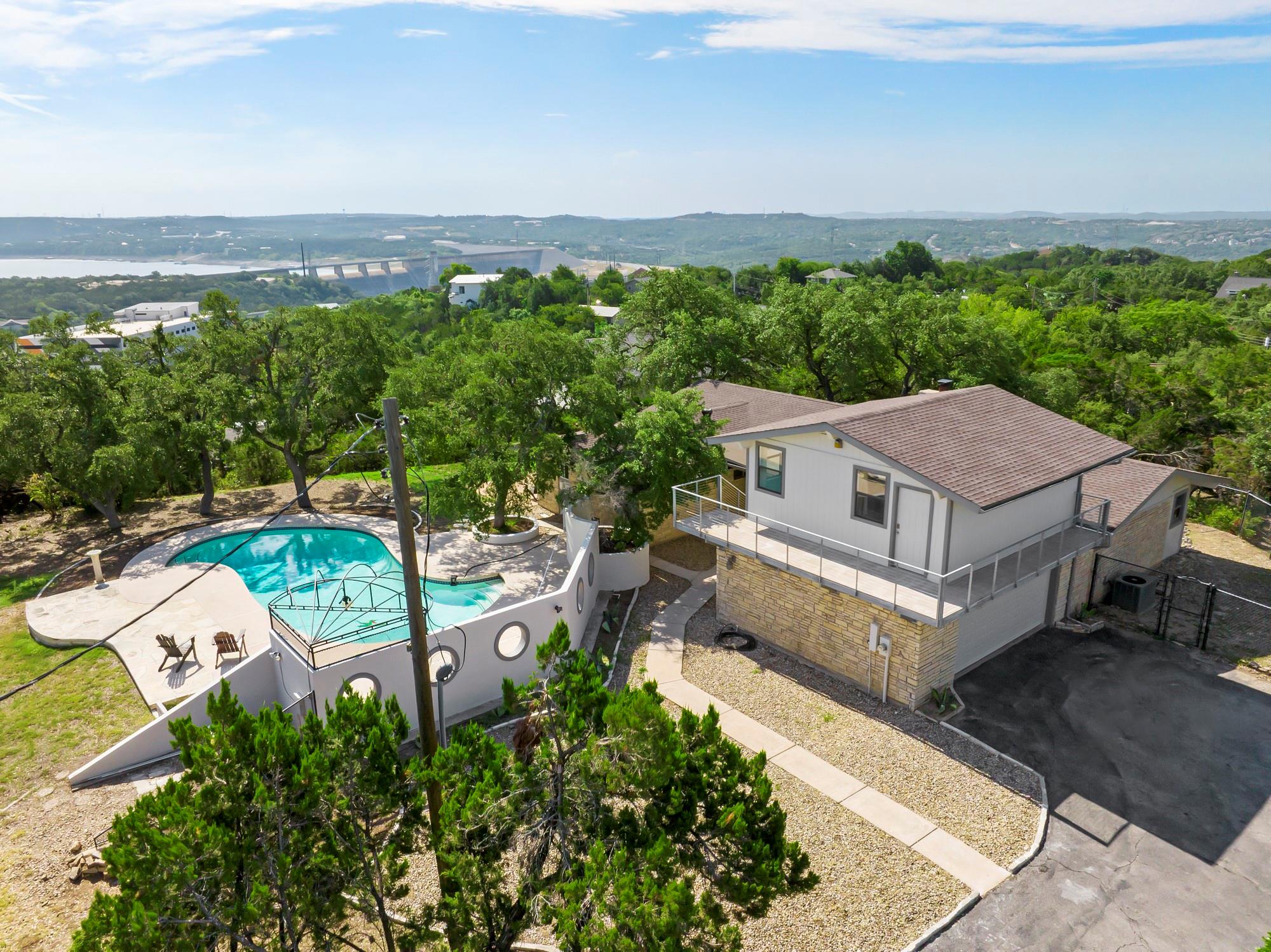 3935 Lago Vista DR