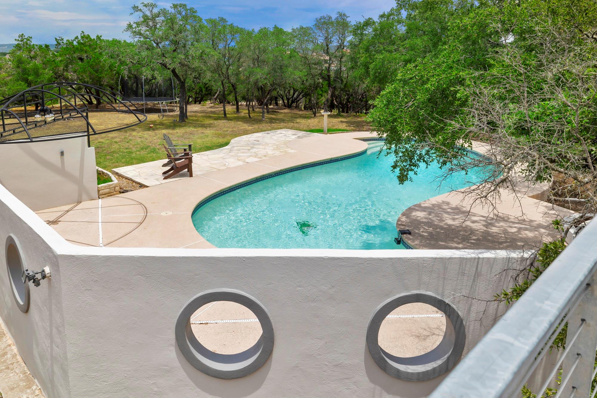 3935 Lago Vista DR