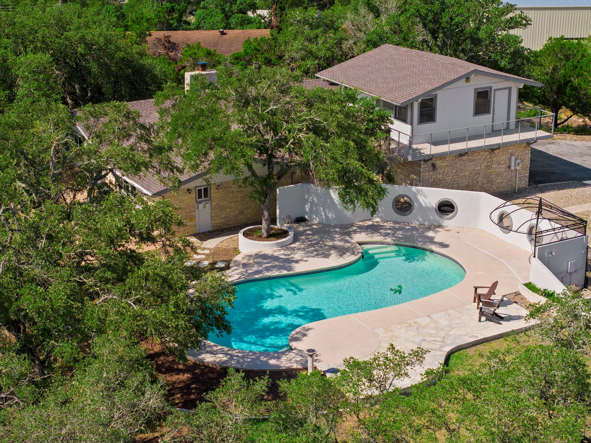 3935 Lago Vista DR