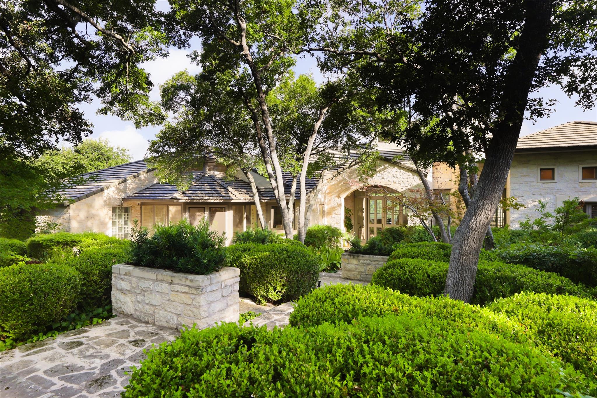 3200 Riva Ridge RD