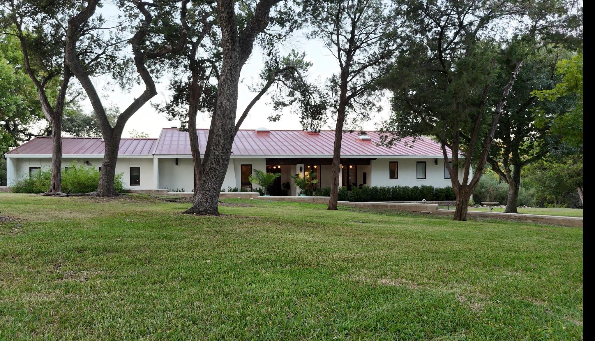 909 Live Oak Ridge RD
