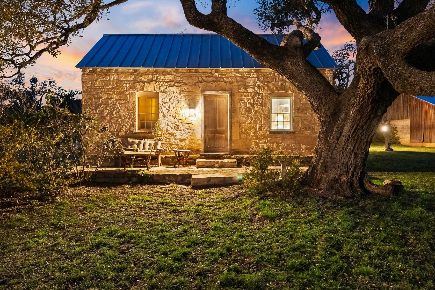 700 Northwood Hills DR