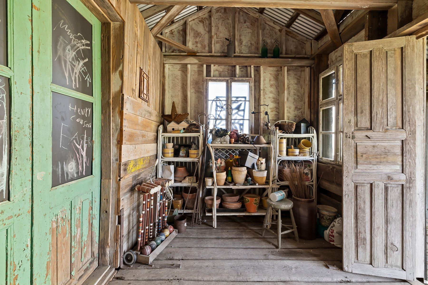 700 Northwood Hills DR