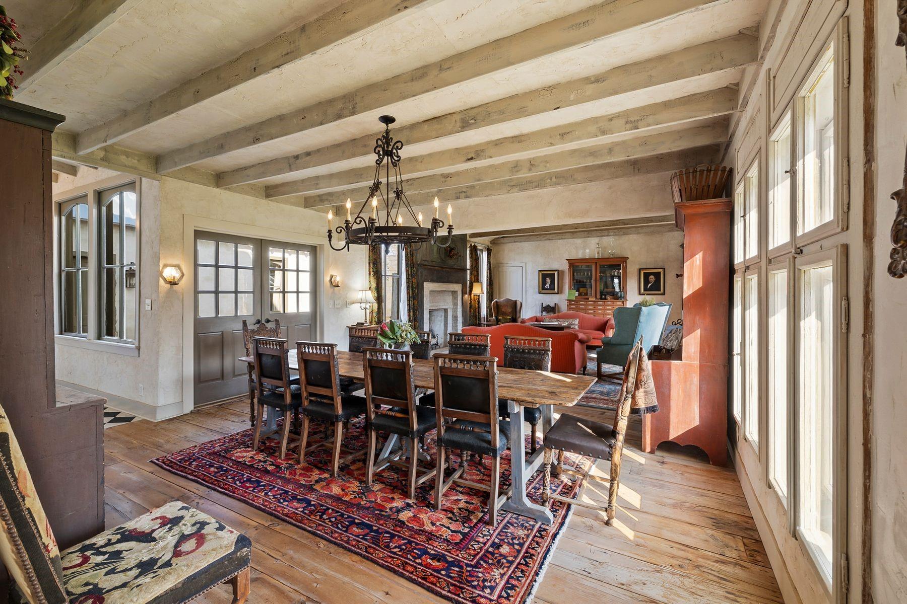 700 Northwood Hills DR