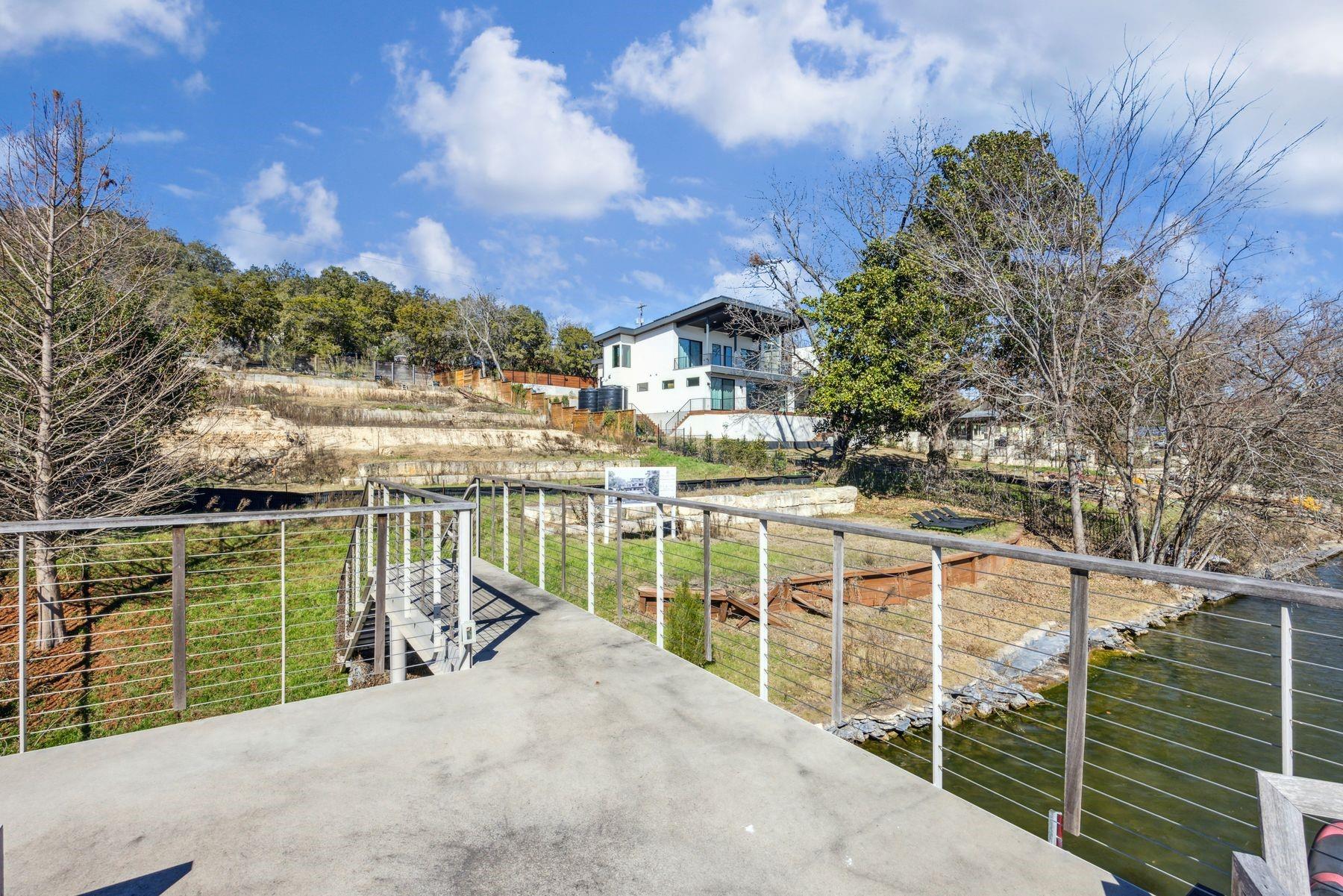 3607 ROBBINS RD
