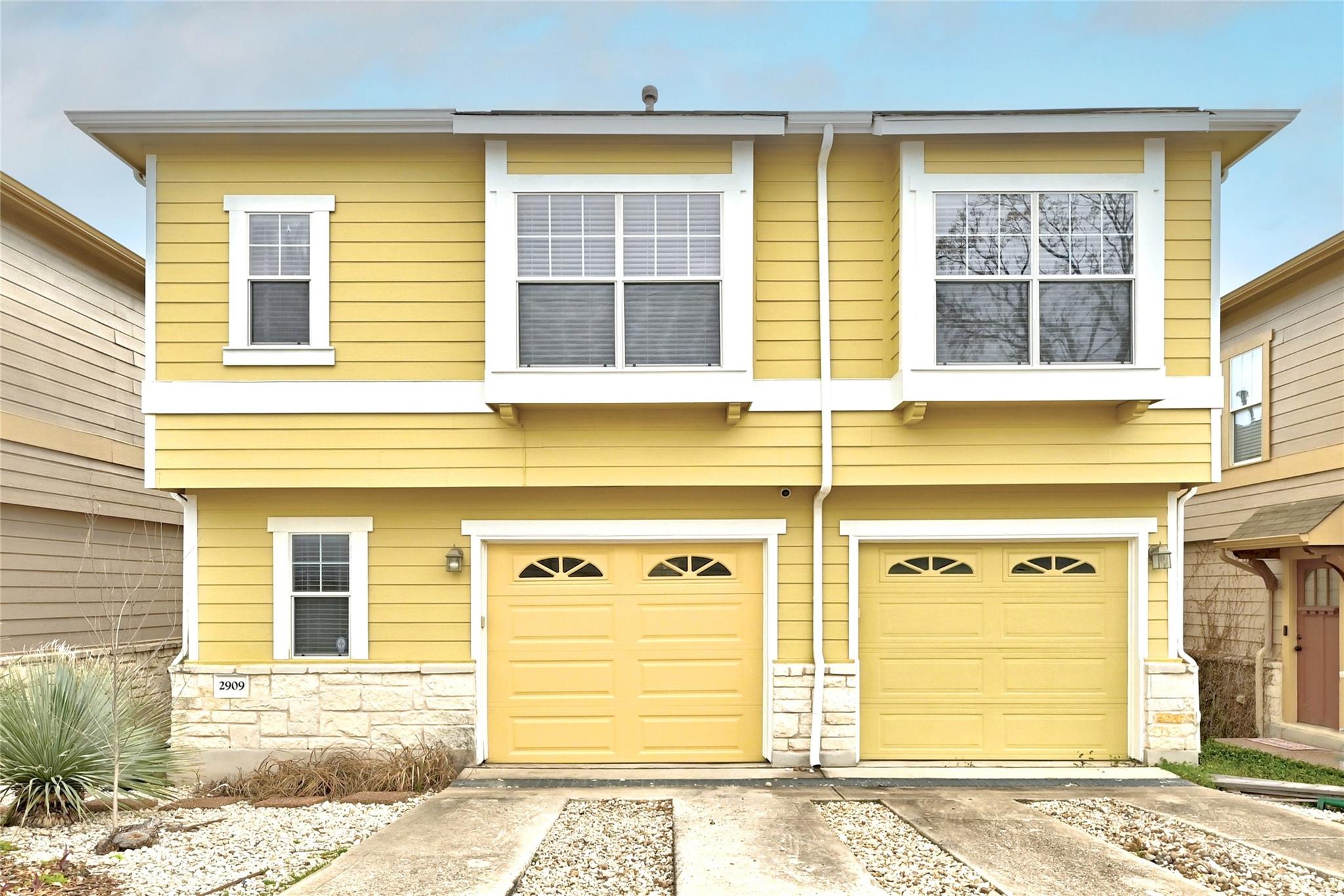2909 Saville LOOP # 10c