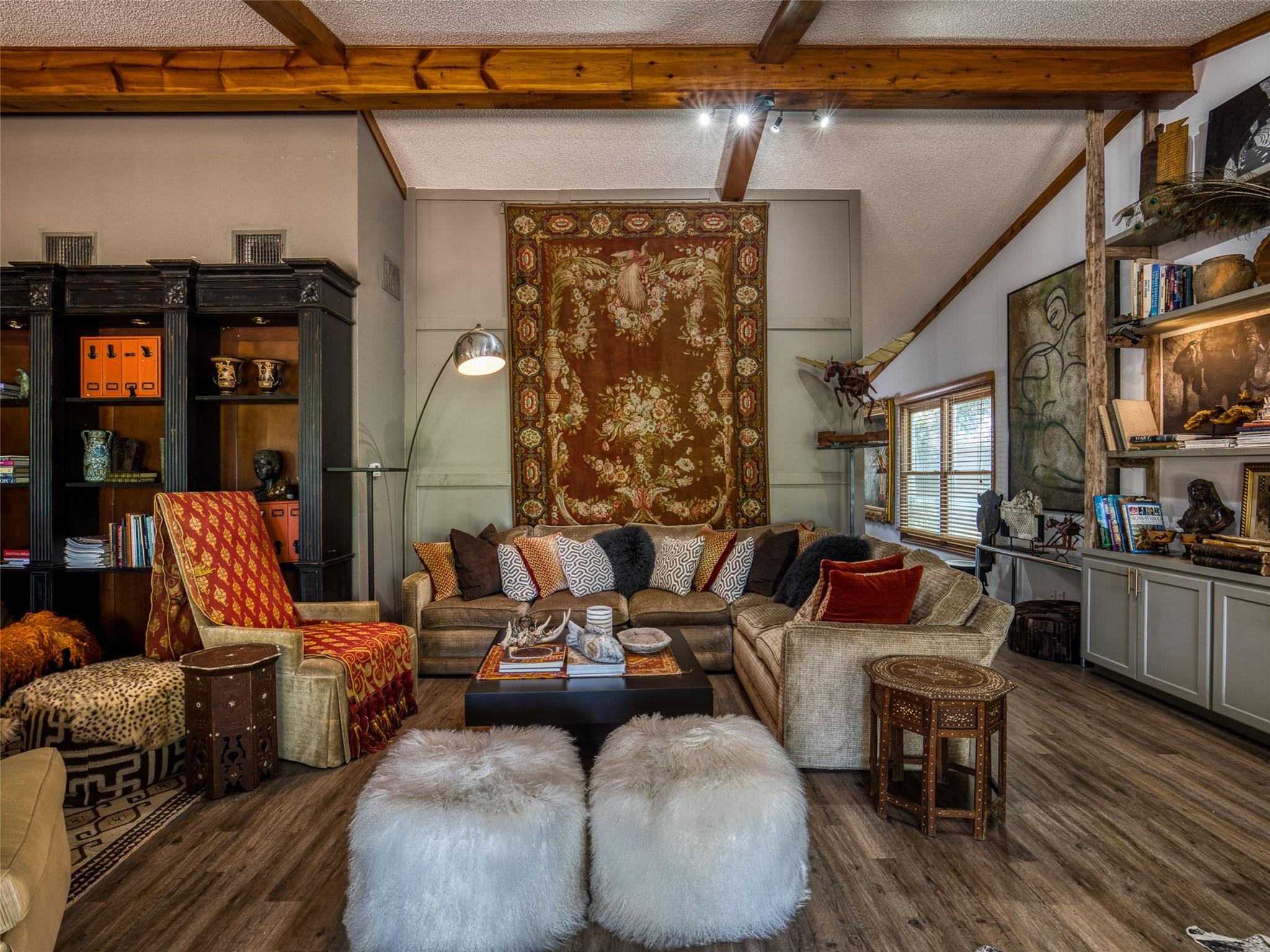 2105 N State Highway 237