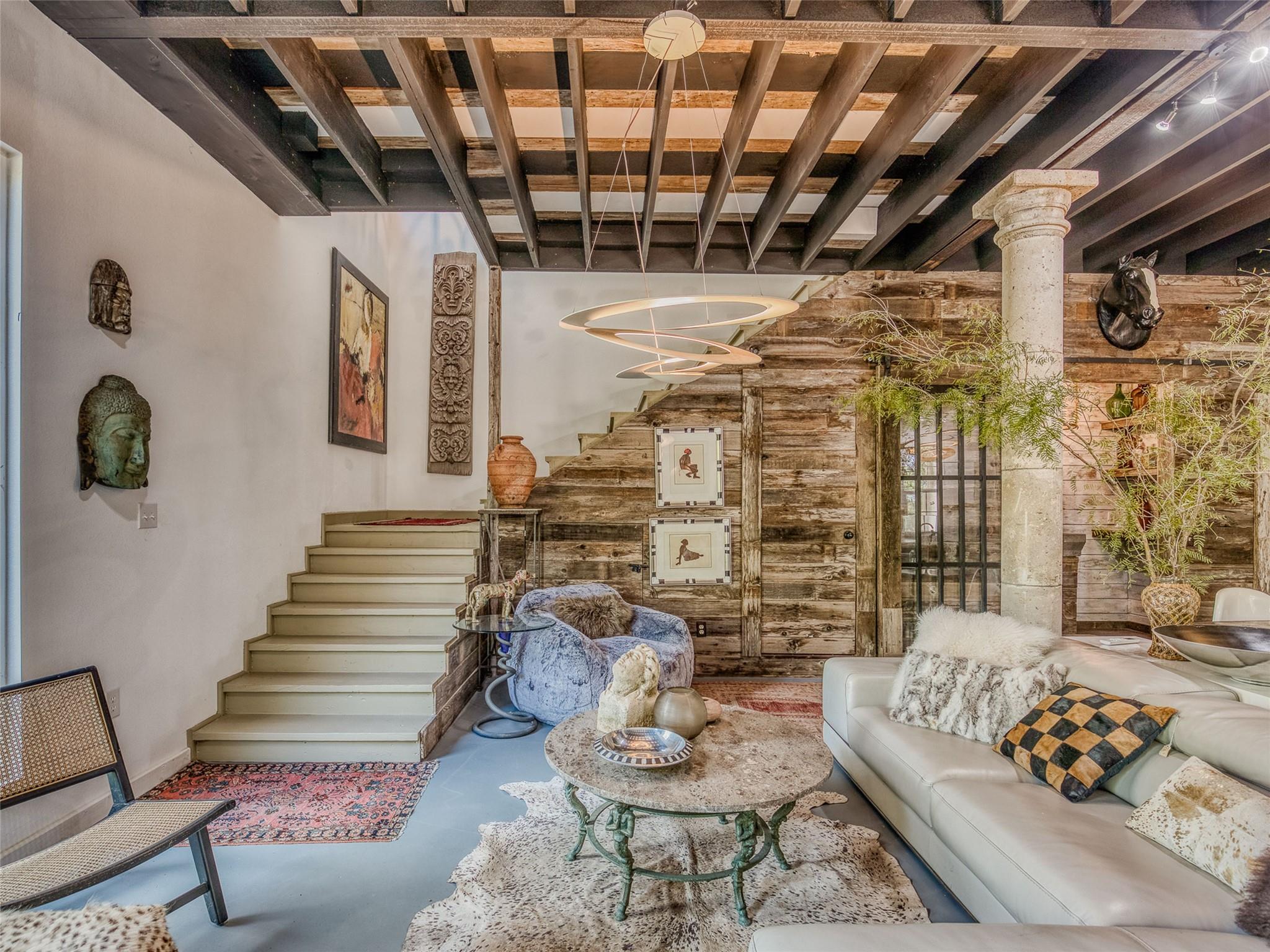 2105 N State Highway 237