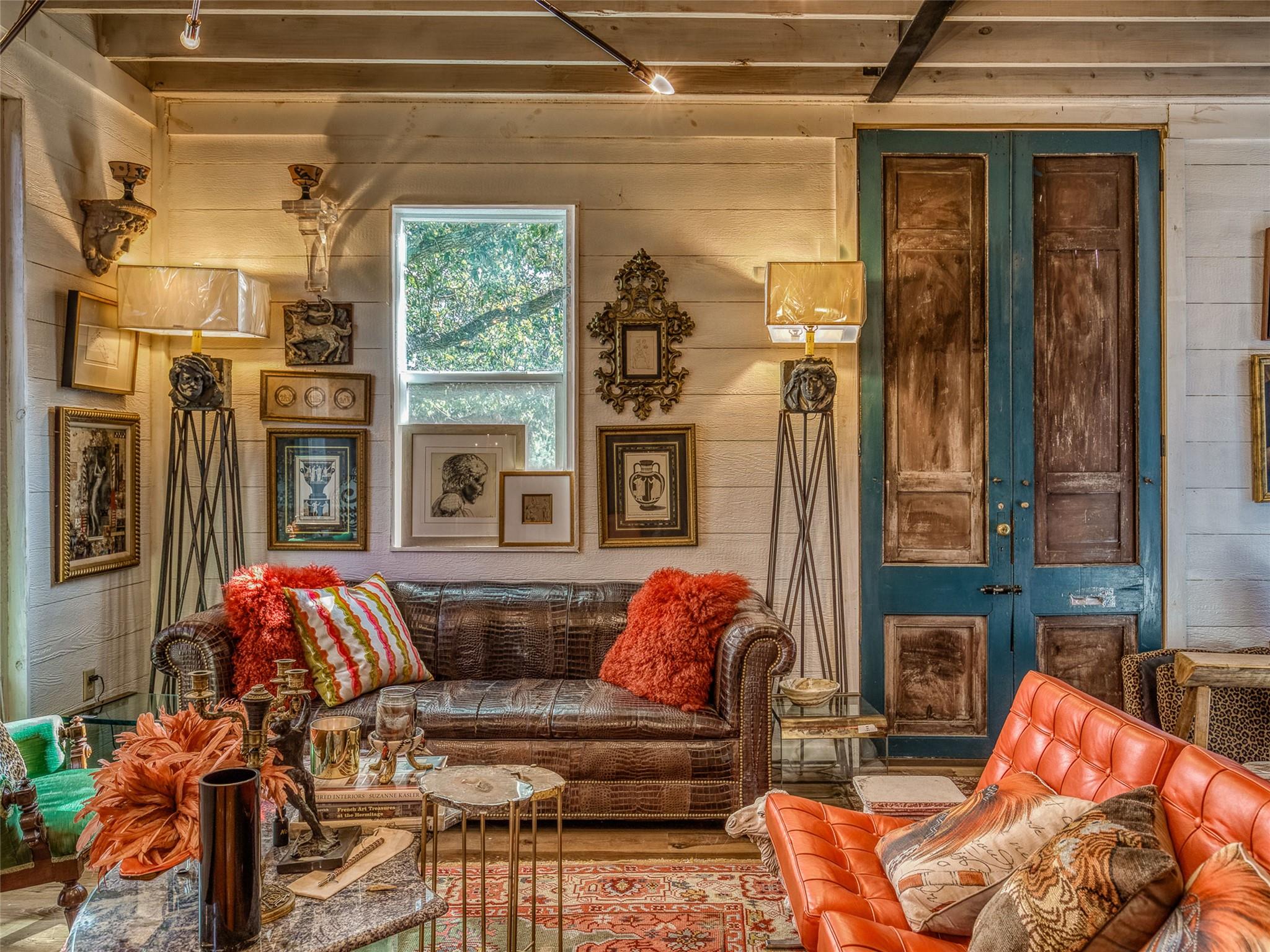 2105 N State Highway 237