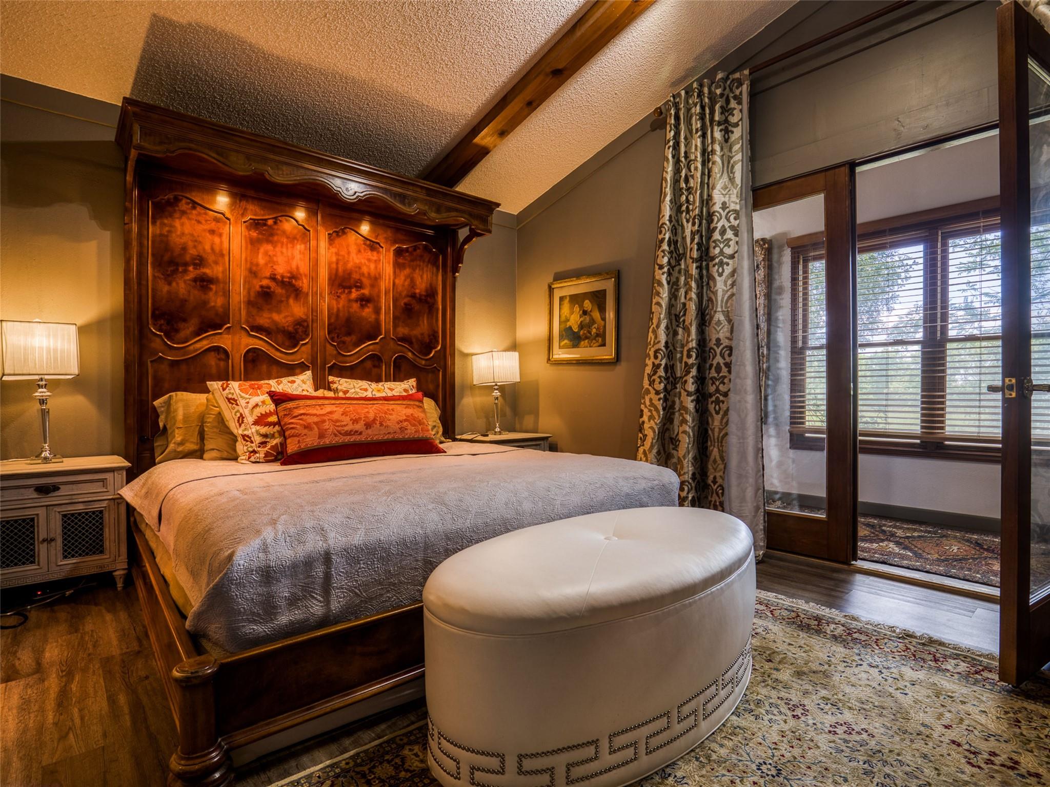 2105 N State Highway 237