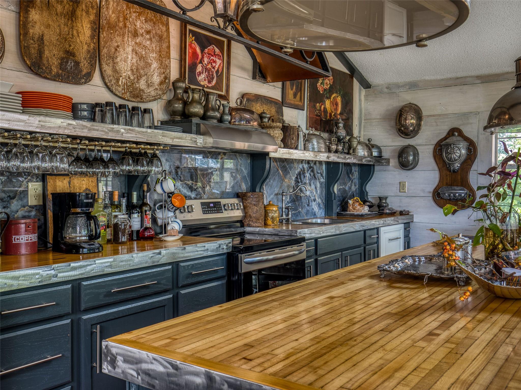 2105 N State Highway 237