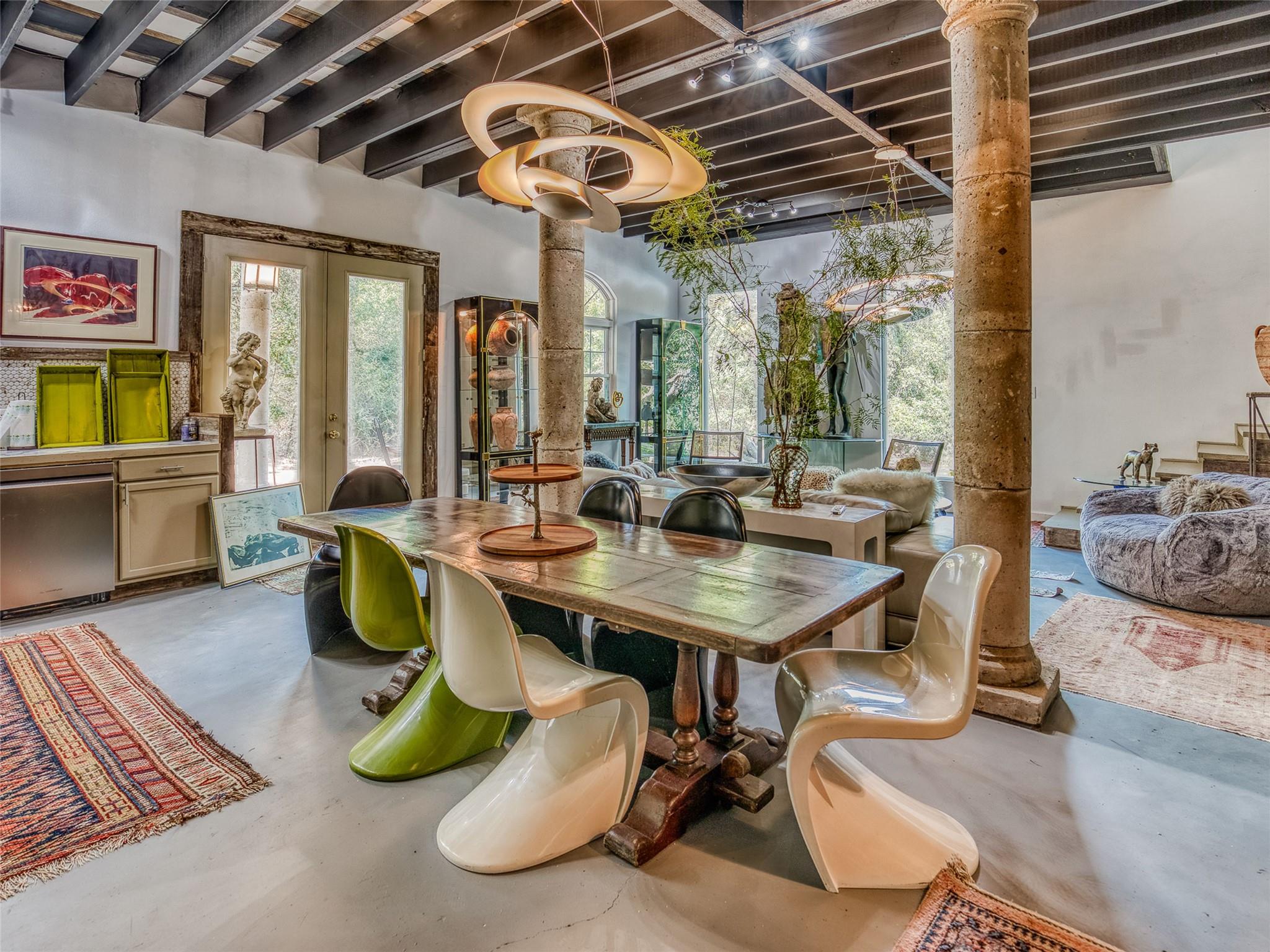 2105 N State Highway 237