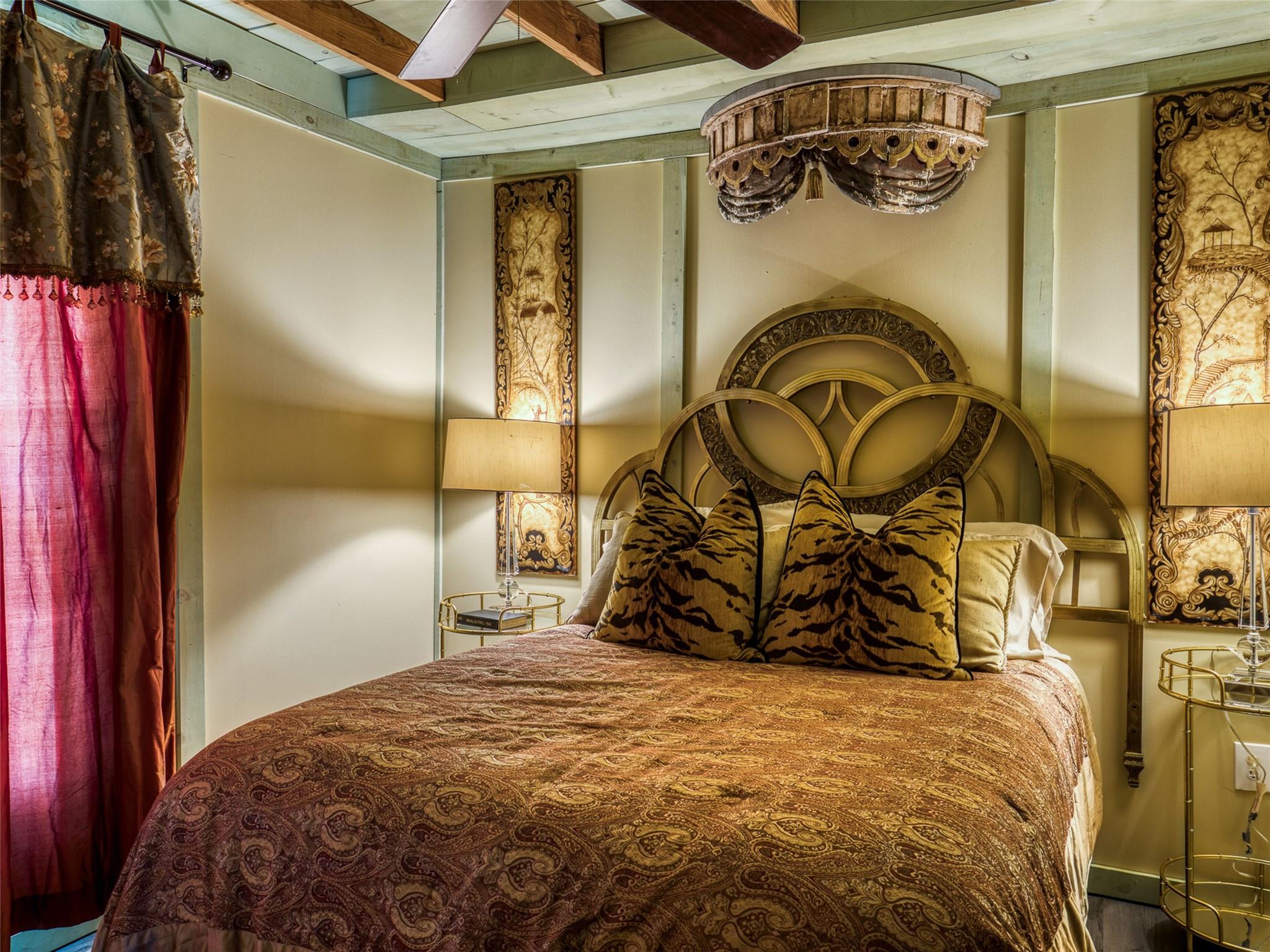 2105 N State Highway 237