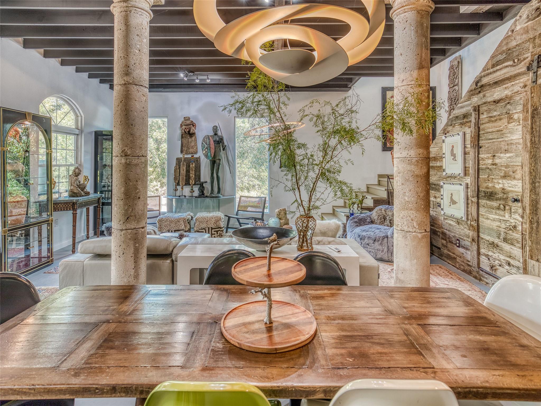 2105 N State Highway 237