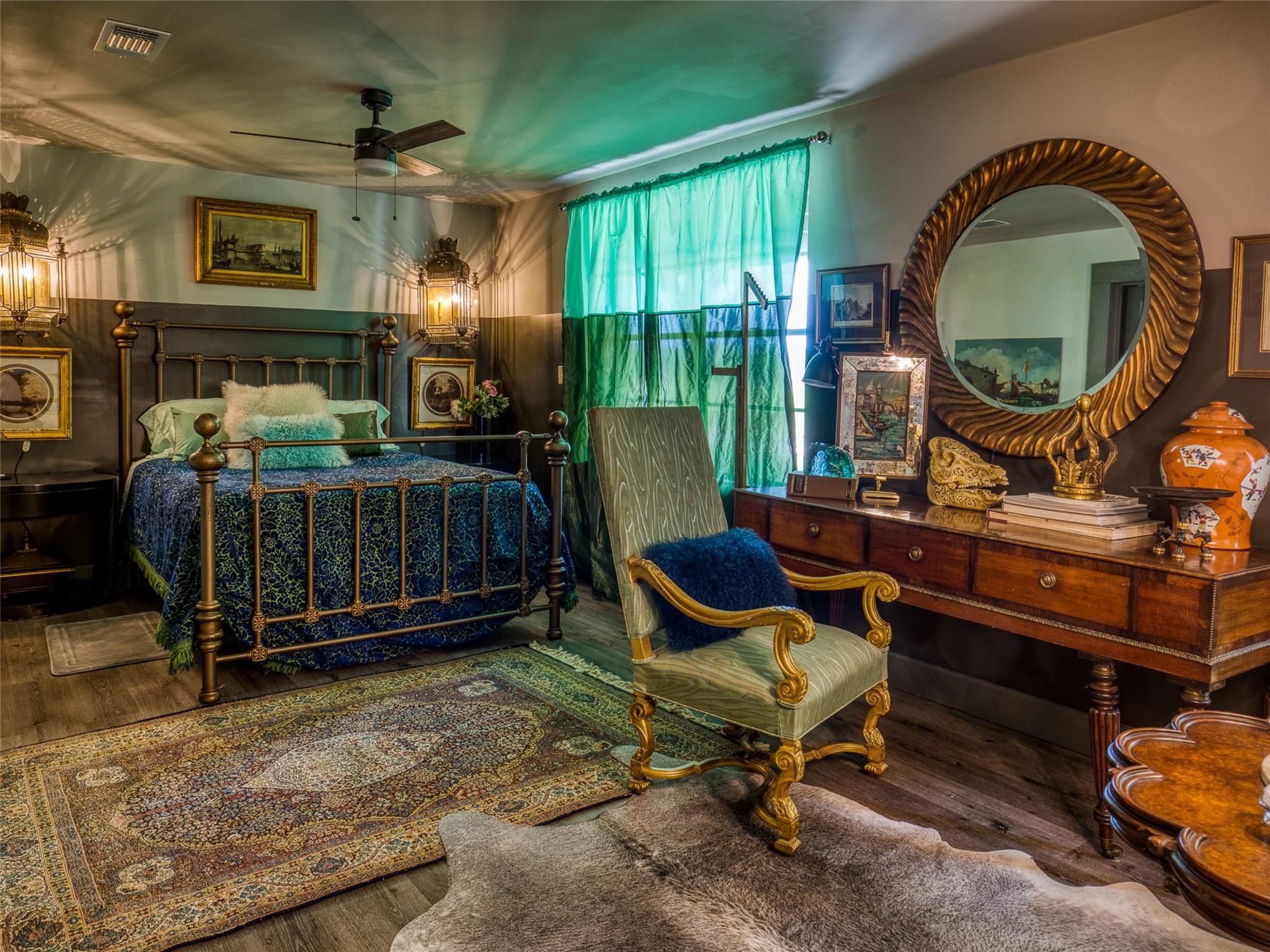 2105 N State Highway 237