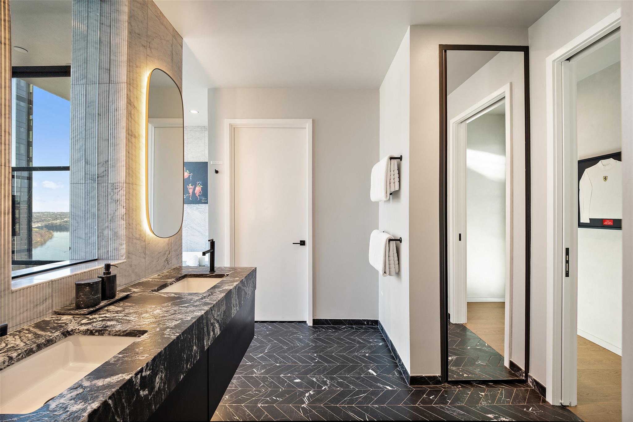 210 Lavaca ST # 2301