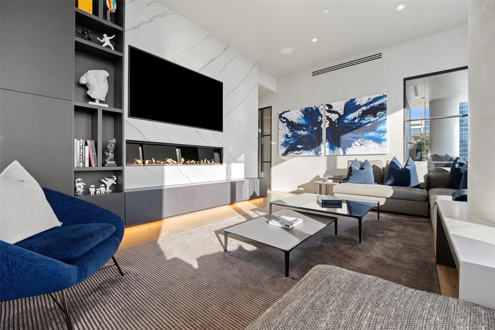 210 Lavaca ST # 2301