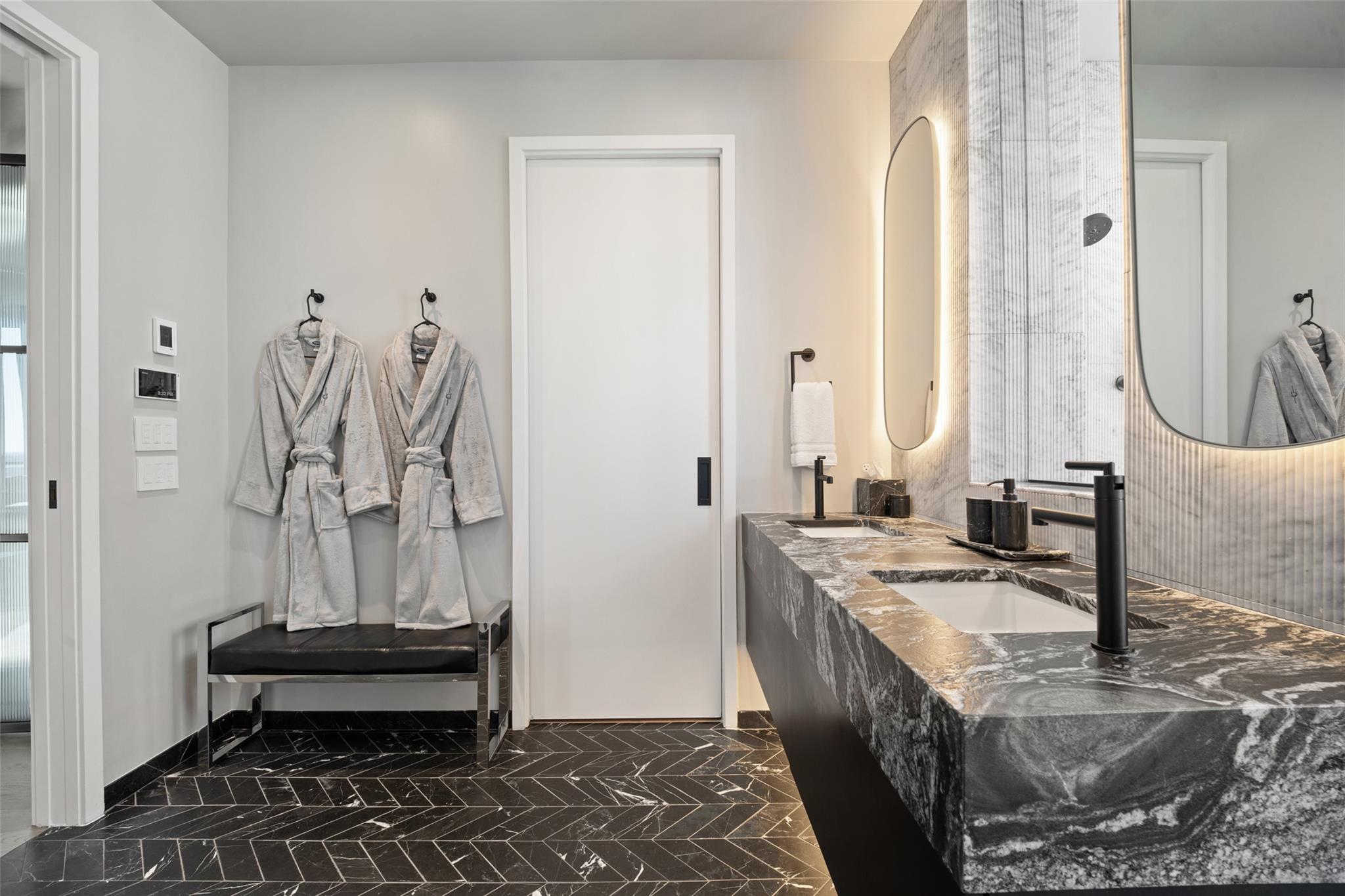 210 Lavaca ST # 2301