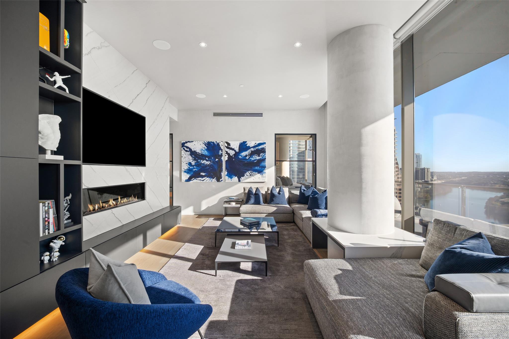 210 Lavaca ST # 2301