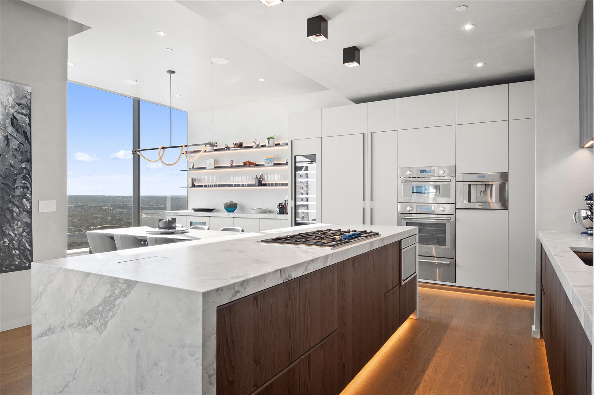 210 Lavaca ST # 2301