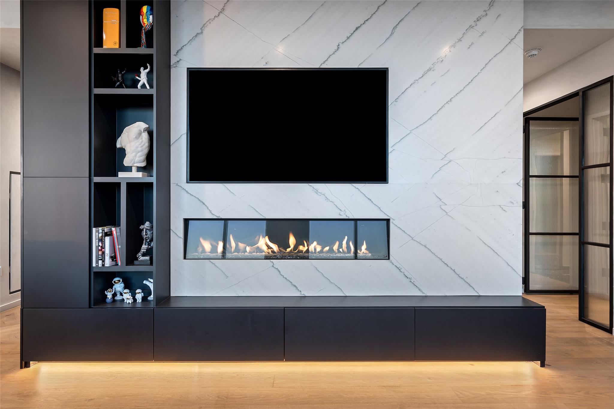 210 Lavaca ST # 2301