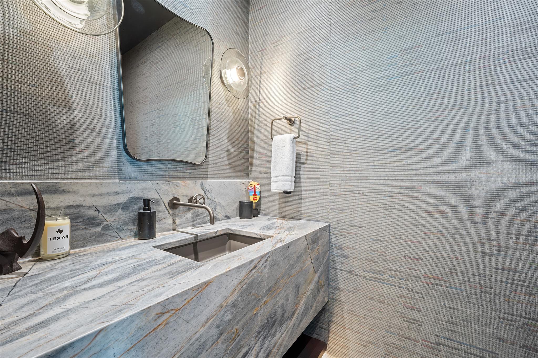 210 Lavaca ST # 2301