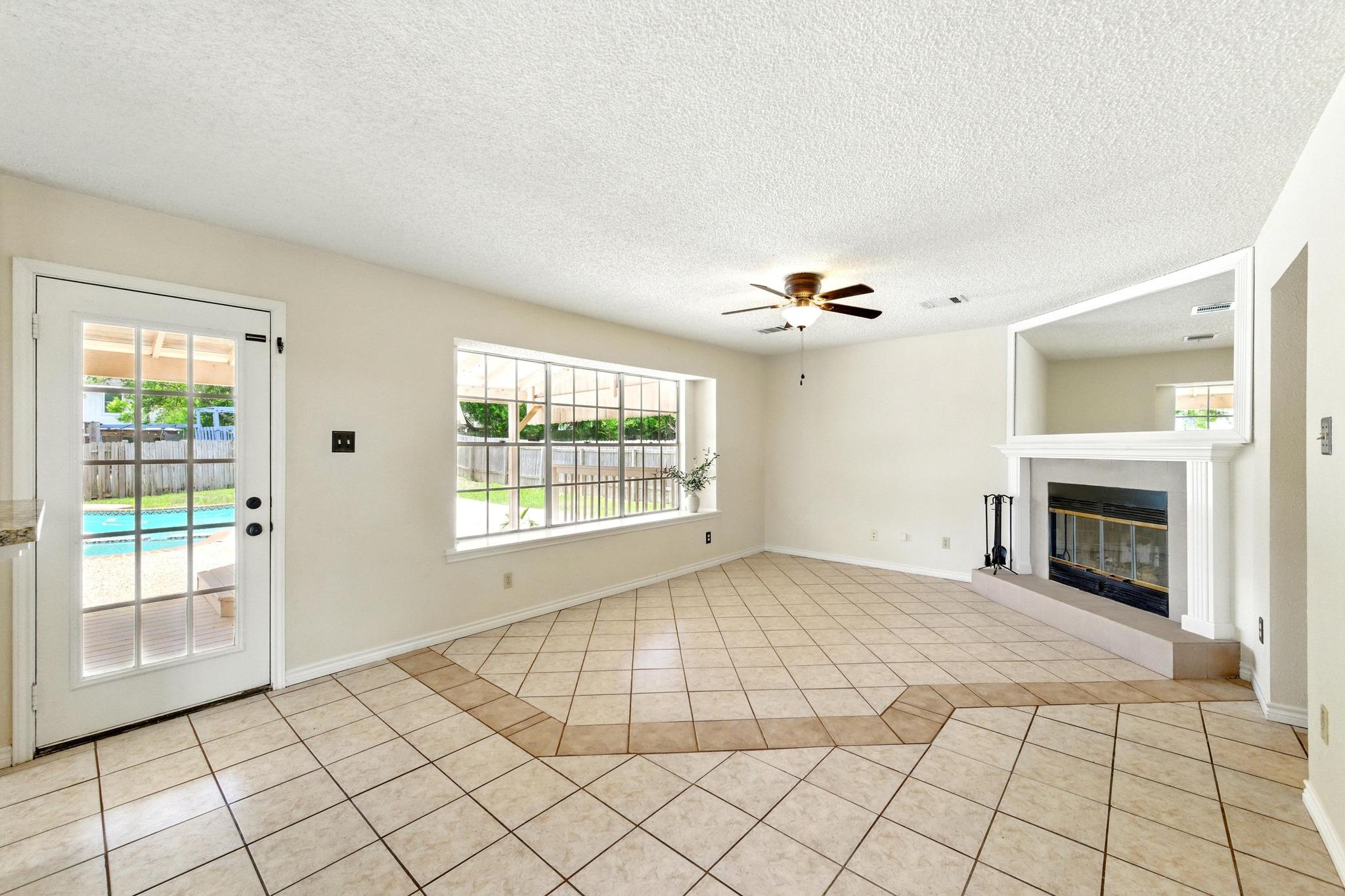 603 Cactus Bend DR