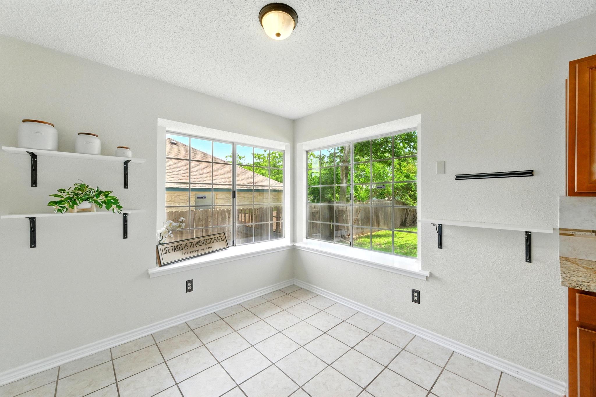 603 Cactus Bend DR