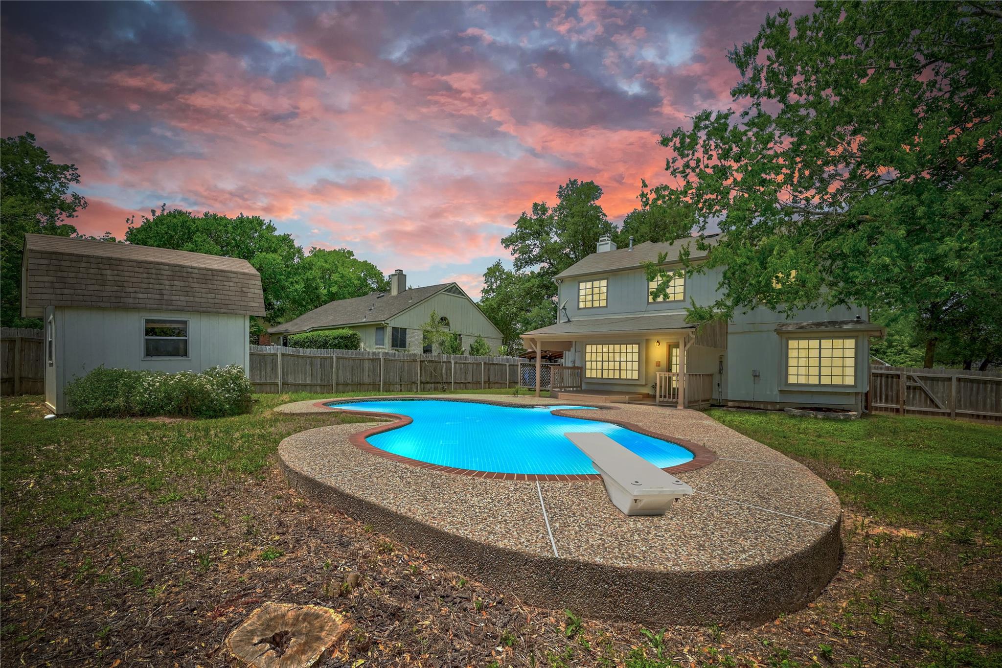 603 Cactus Bend DR