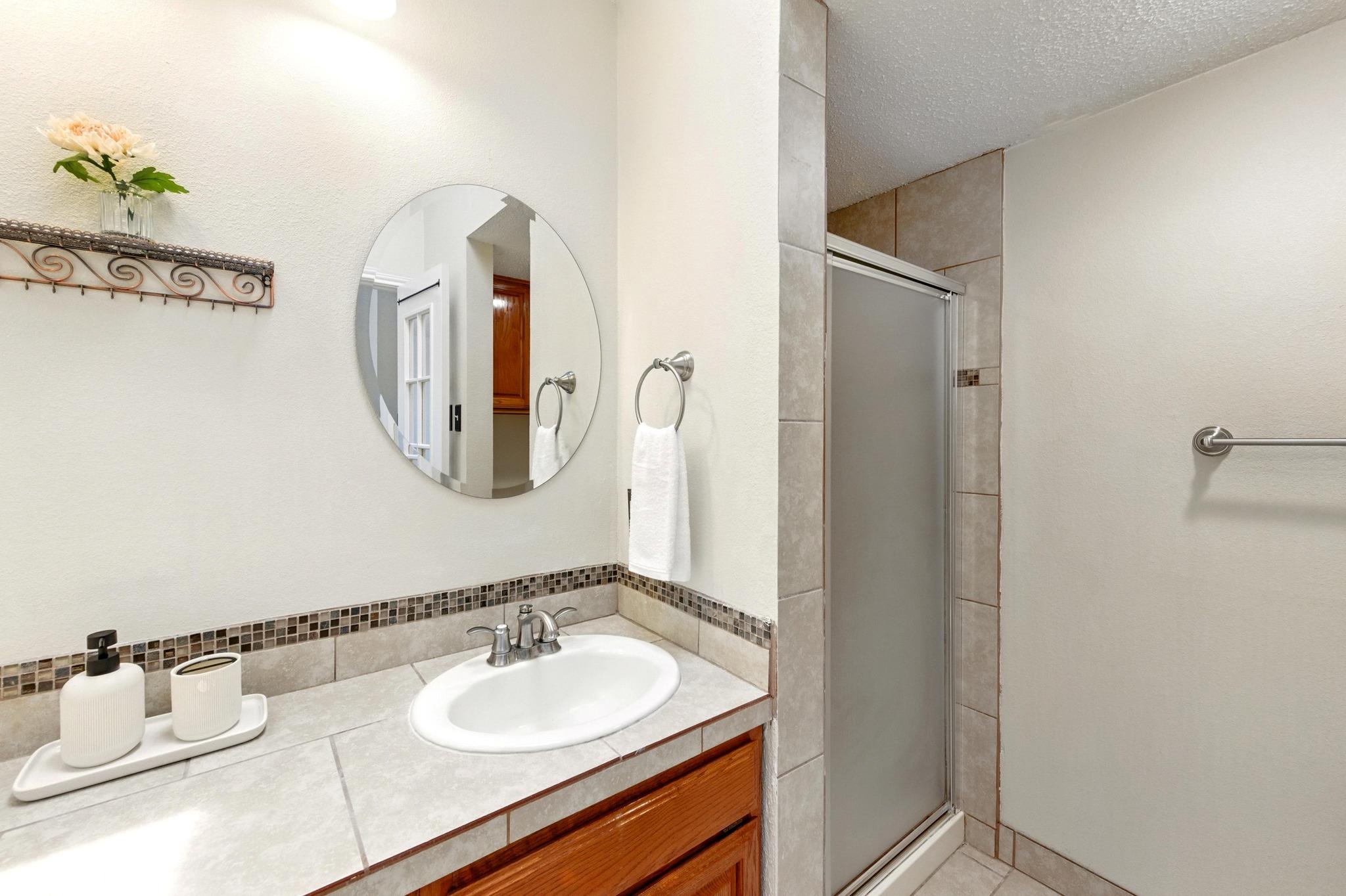 603 Cactus Bend DR