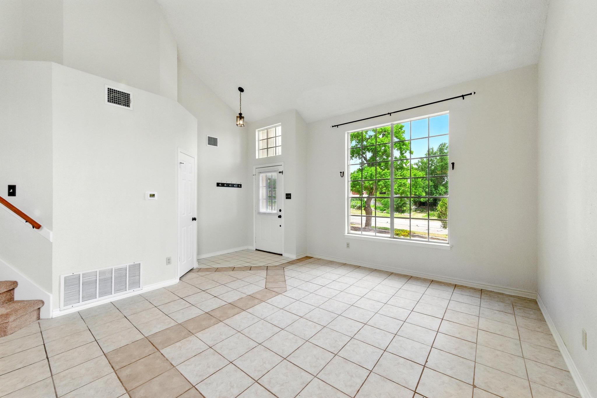 603 Cactus Bend DR